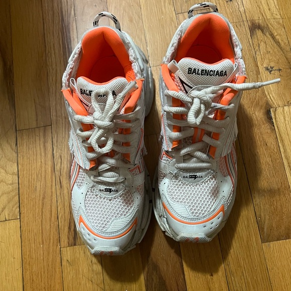 Balenciaga runner size 42. Worn once - Picture 2 of 4